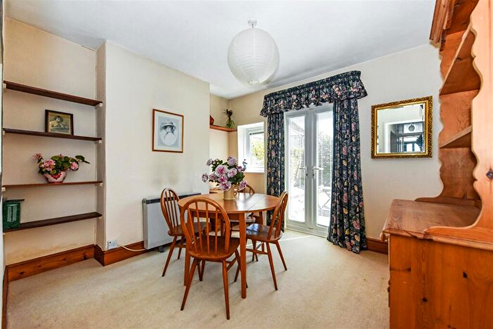 2 Bedroom End Of Terrace House For Sale In Caledonian Road, Chichester, PO19