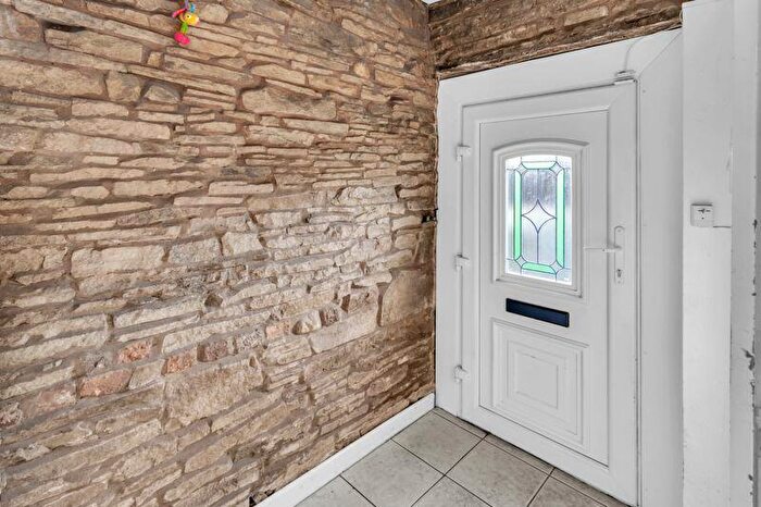 3 Bedroom Terraced House For Sale In Dale Street, Milnrow, OL16