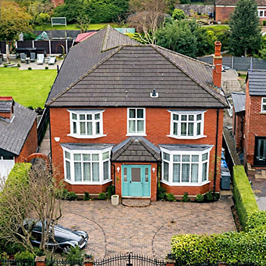 5 Bedroom Detached House For Sale In Cornhill Road, Urmston, M41