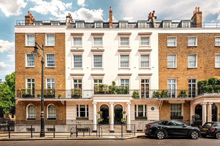 4 Bedroom Flat For Sale In Eaton Square, London, SW1W