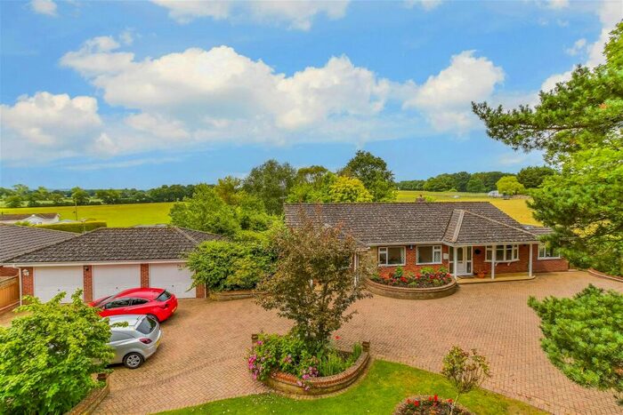 5 Bedroom Detached Bungalow For Sale In Headcorn Road, Sutton Valence, Maidstone, Kent, ME17
