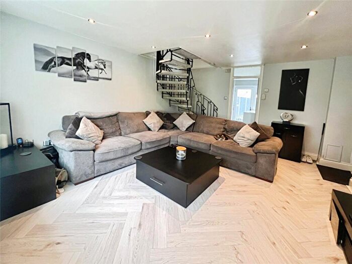 2 Bedroom End Of Terrace House For Sale In Laurel Walk, Rainham, Kent, ME8