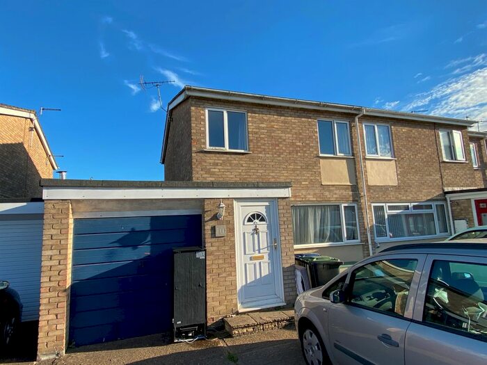 3 Bedroom Semi-Detached House For Sale In Meadow Court, Littleport, Ely CB6