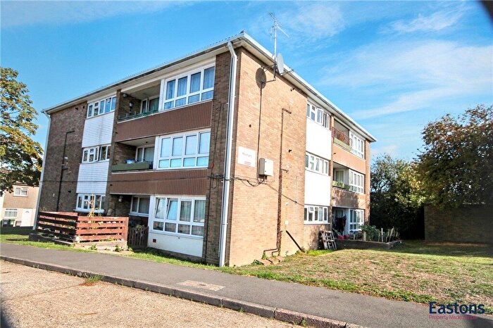 2 Bedroom Flat To Rent In Chetwode Road, Tadworth, Surrey, KT20