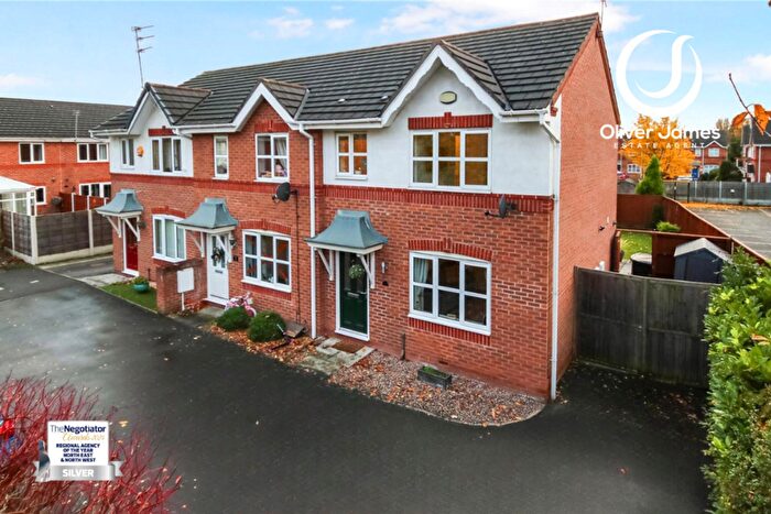 3 Bedroom Semi-Detached House For Sale In Oleo Terrace, Irlam, M44