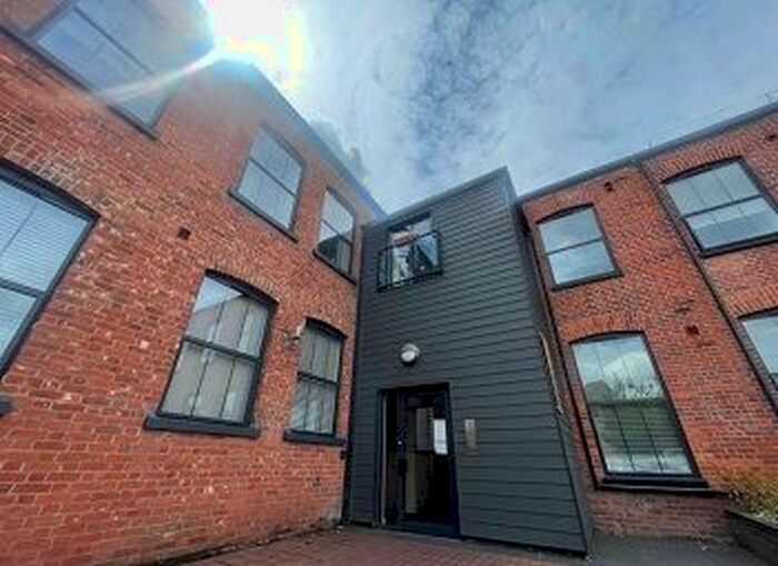 1 Bedroom Flat To Rent In Whitewell Road, Colchester, CO2