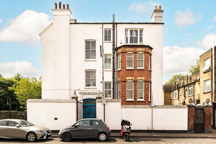 1 Bedroom Flat To Rent In Peterborough Villas, Fulham, SW6