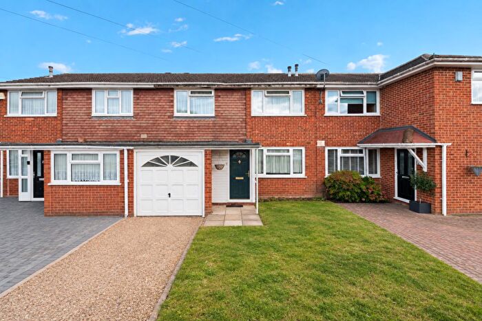 4 Bedroom Terraced House For Sale In Barnes Way, Iver, SL0
