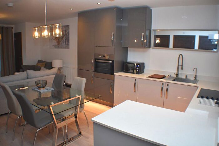 1 Bedroom Flat To Rent In Avonside House, Fletton Quays, Peterborough, PE2