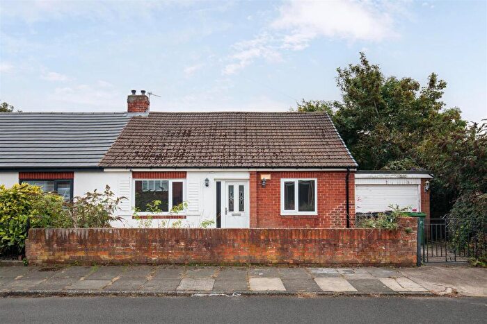 2 Bedroom Semi-Detached Bungalow For Sale In Knox Road, Bedlington, NE22