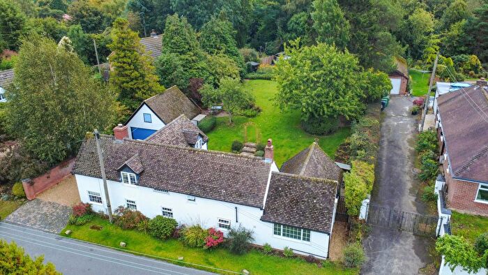 3 Bedroom Detached House For Sale In Parish Hill, Bournheath, Bromsgrove, B61