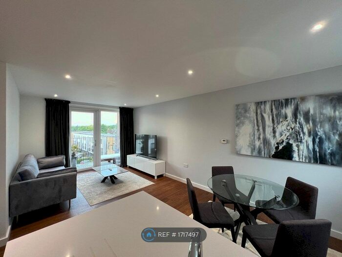 2 Bedroom Flat To Rent In Howard Road, Stanmore, HA7