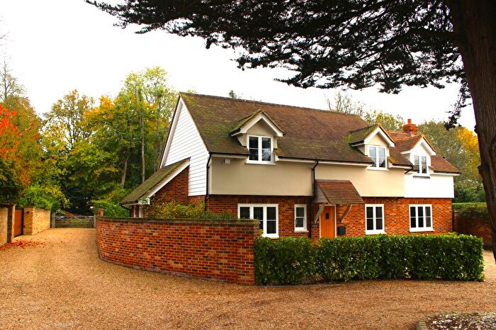 5 Bedroom Detached House To Rent In Main Road, Margaretting, Essex, CM4