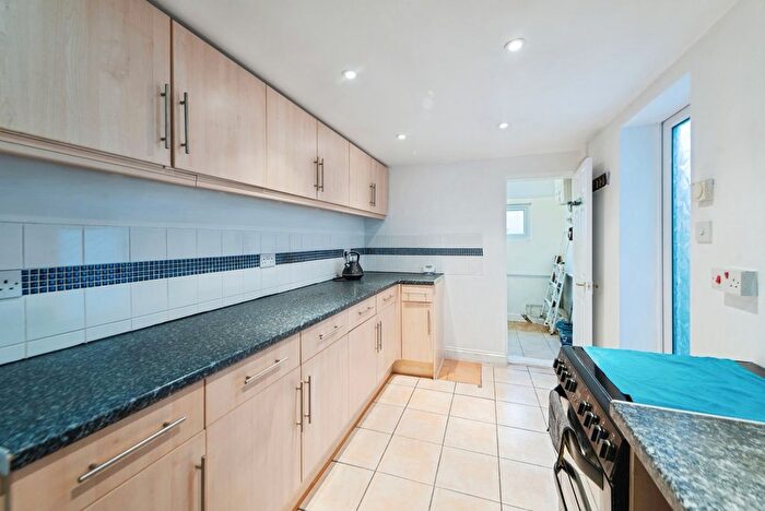 2 Bedroom Flat For Sale In Forton Road, Gosport, Hampshire, PO12