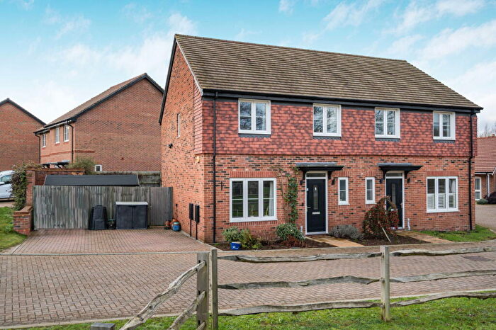 3 Bedroom Semi Detached House For Sale In Magnolia Drive, Alfold, Cranleigh, GU6