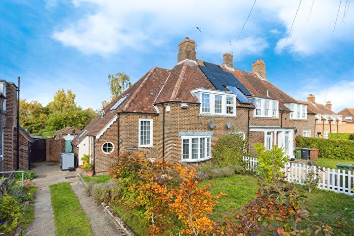 3 Bedroom End Of Terrace House For Sale In Old Epsom Road, Guildford, Surrey, GU4