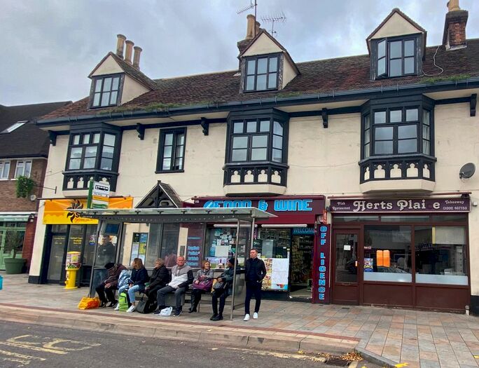 1 Bedroom Flat To Rent In High Street, Hoddesdon, EN11