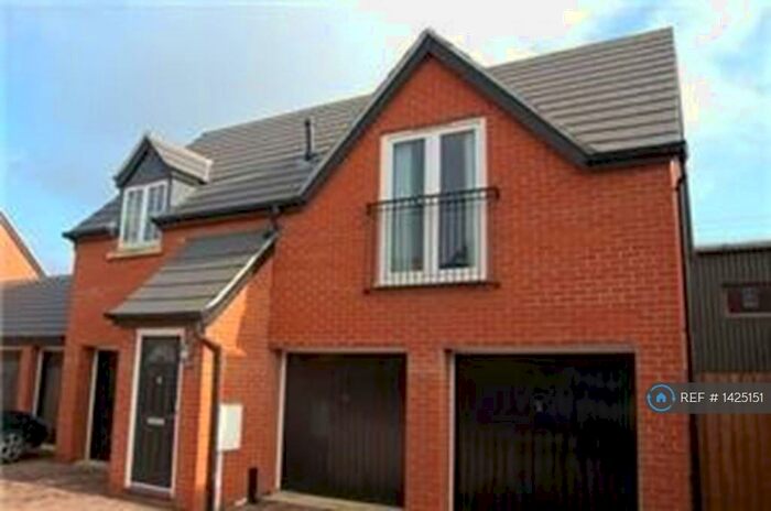 2 Bedroom Maisonette To Rent In Thrapston, Thrapston, NN14