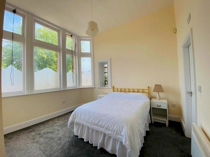 1 Bedroom Flat To Rent In Queens Hotel, Front Street, Pontefract WF8