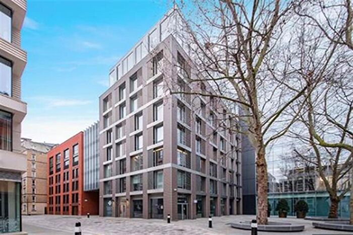 1 Bedroom Apartment To Rent In Vicary House, Bartholomew Close, Barbican, London, EC1A