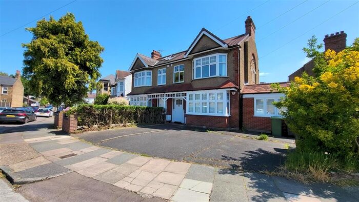 1 Bedroom Maisonette To Rent In Nunns Road, Enfield, EN2