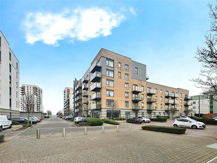 1 Bedroom Flat To Rent In Pearl Lane, Gillingham, Kent, ME7