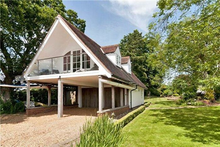 Studio To Rent In Ferry Road, Burnham-On-Crouch, CM0