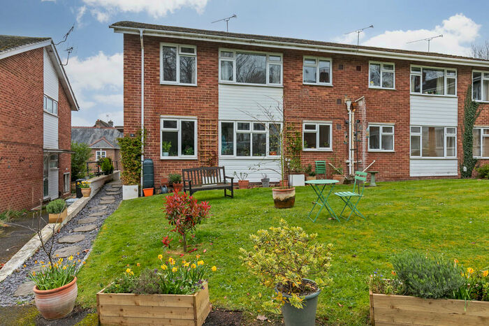 2 Bedroom Ground Maisonette To Rent In Langton Close, Winchester, SO22