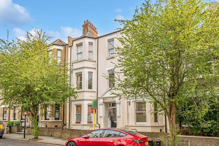 2 Bedroom Flat For Sale In Mowll Street, Oval, London, SW9