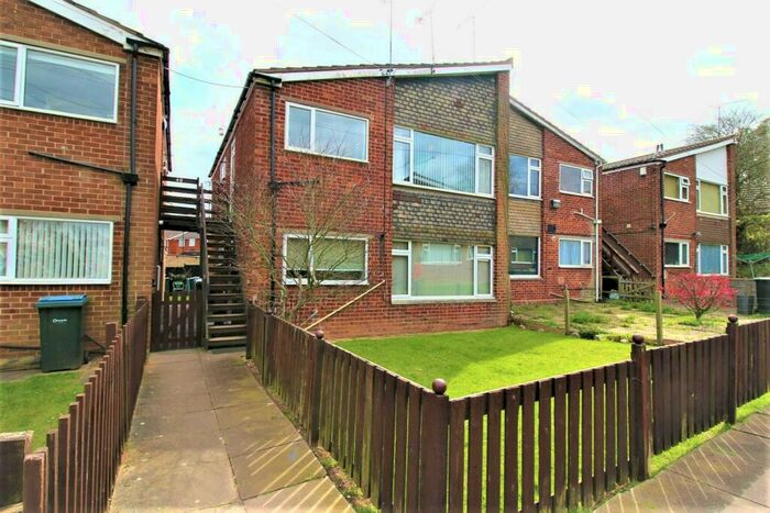 2 Bedroom Maisonette To Rent In Hazel Road, Courthouse Green, Coventry, CV6