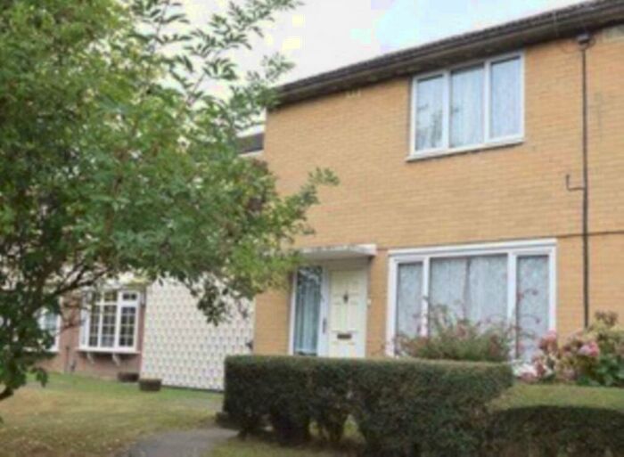 4 Bedroom House To Rent In Spring Glen, Hatfield, AL10