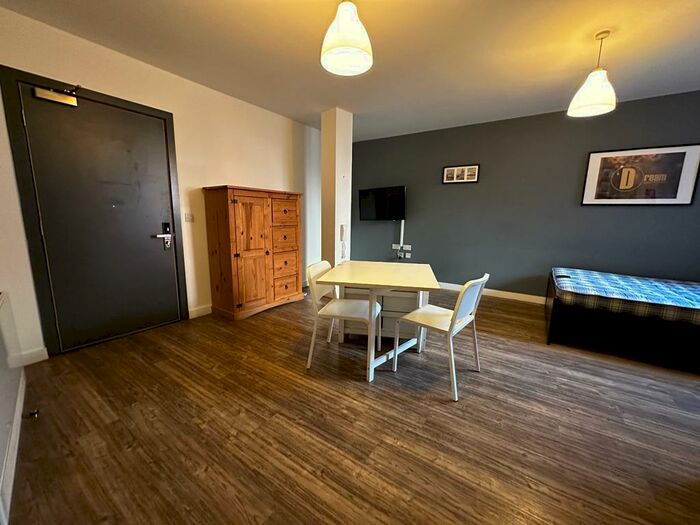 Studio To Rent In Moorfields, Liverpool, Merseyside, L2