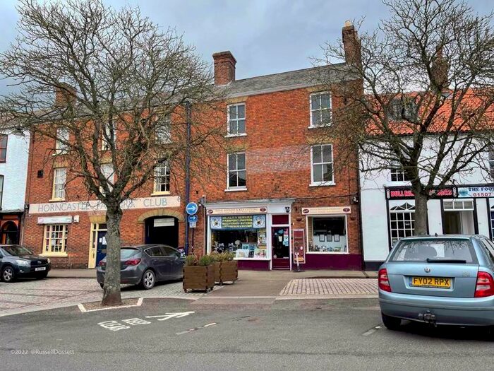 3 Bedroom Flat To Rent In Market Place, Horncastle, LN9