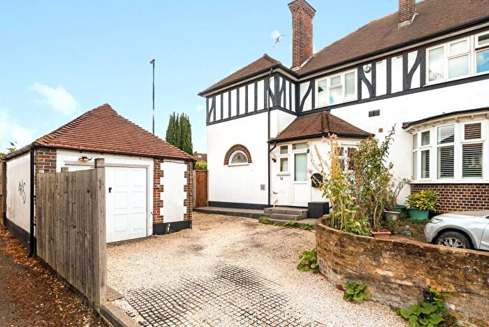 4 Bedroom Semi Detached House To Rent In Savile Close, New Malden, KT3