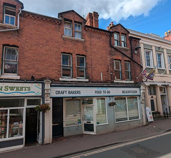3 Bedroom Flat To Rent In A Old Street, Upton-Upon-Severn, Worcester, WR8