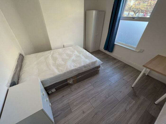 3 Bedroom Terraced House To Rent In Mount Street, S11