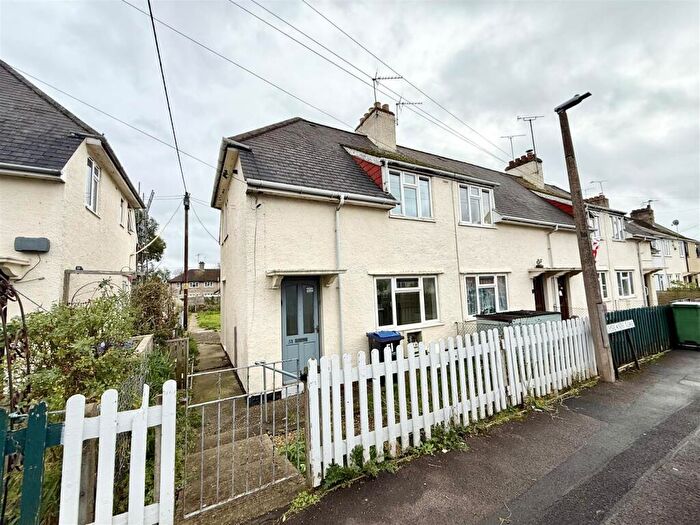 2 Bedroom End Of Terrace House For Sale In Woodlands Road, Chippenham, SN14