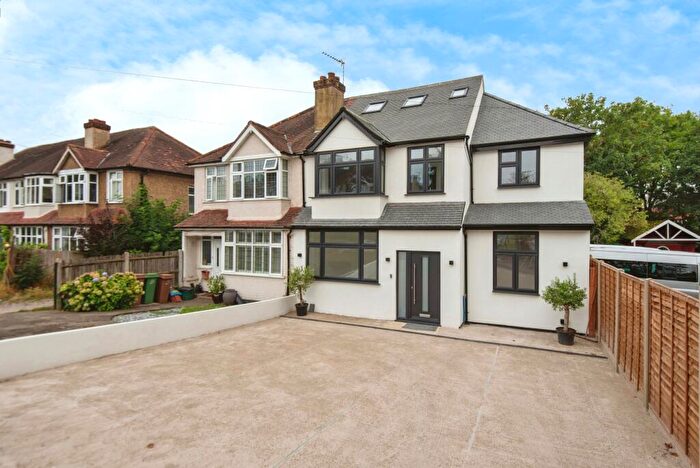 5 Bedroom Semi-Detached House For Sale In Braemar Road, Worcester Park, Surrey, KT4
