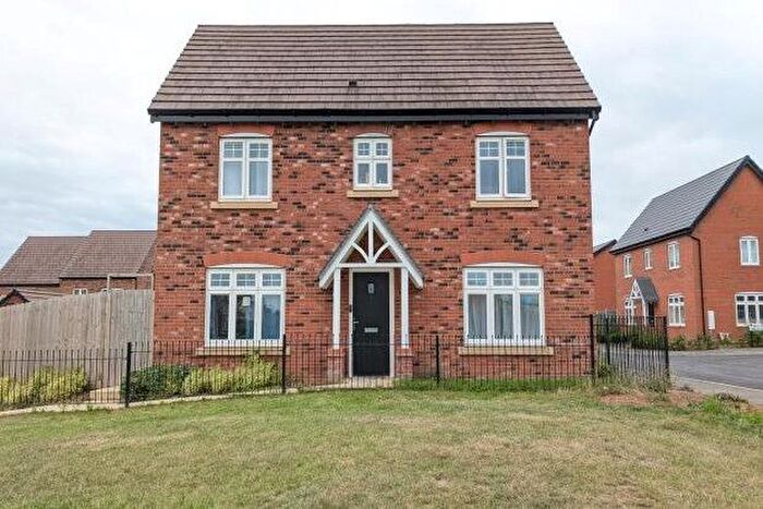 3 Bedroom Property To Rent In Rose Way, Nottingham, NG12