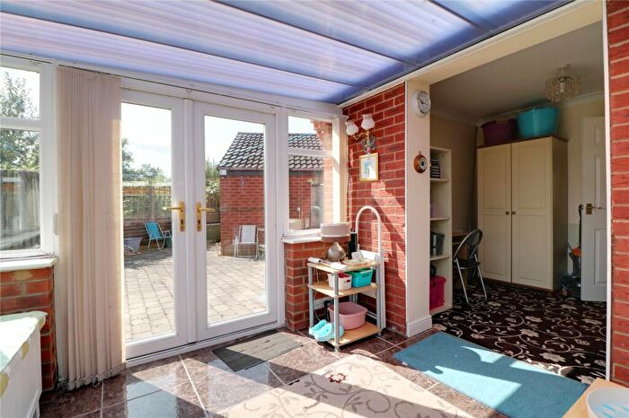 2 Bedroom Bungalow For Sale In Kingsdale, Scunthorpe, Lincolnshire, DN17