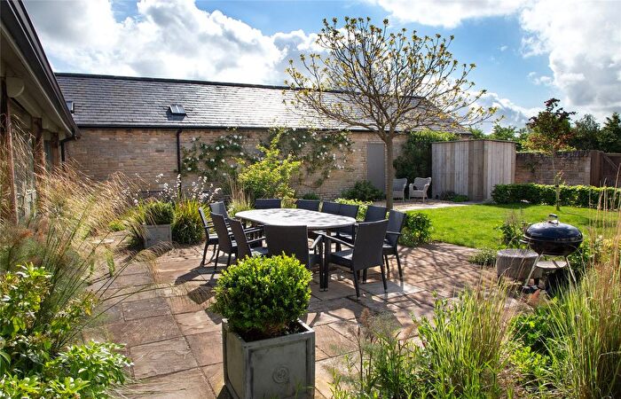 5 Bedroom Bungalow For Sale In Chimney, Bampton, Oxfordshire, OX18