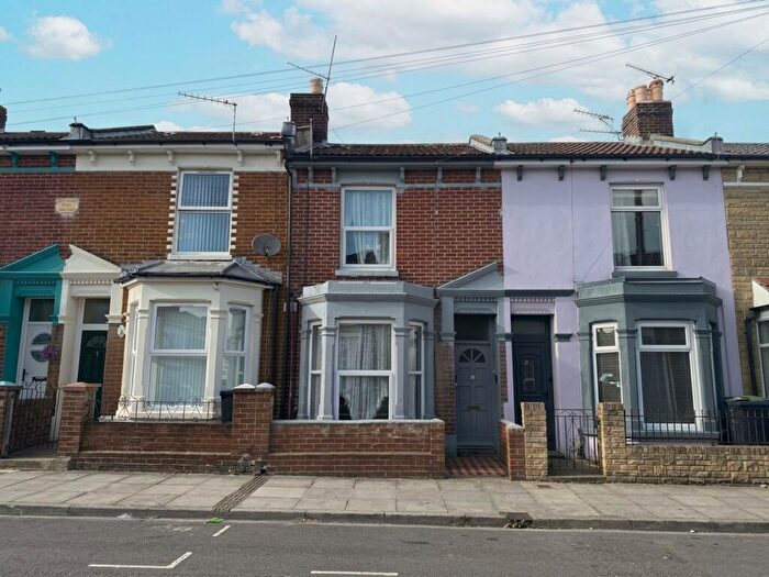 3 Bedroom Terraced House For Sale In Harcourt Road, Portsmouth, PO1