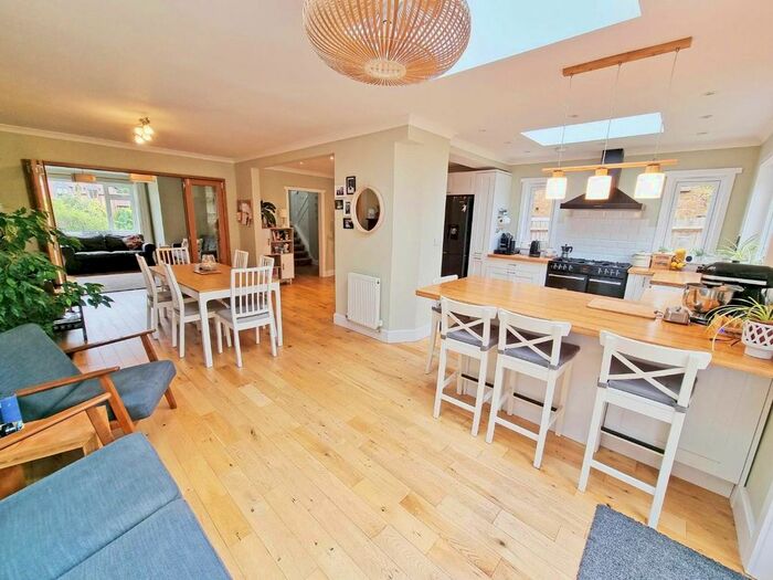 4 Bedroom Semi-Detached House For Sale In Main Street, Frankton, Rugby, CV23