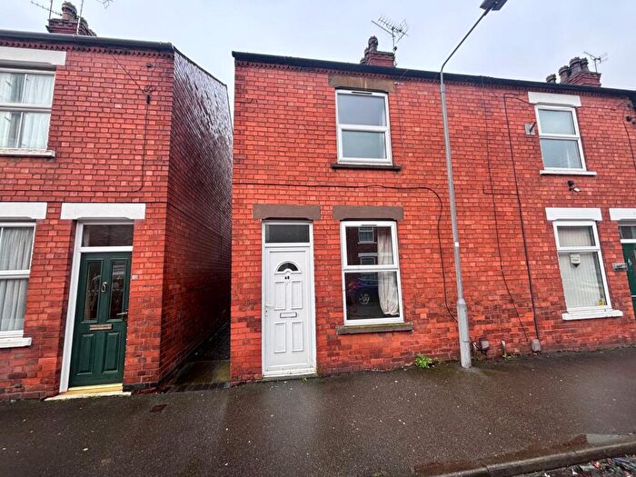 2 Bedroom End Of Terrace House To Rent In Hatton Gardens, Newark, Notts, NG24