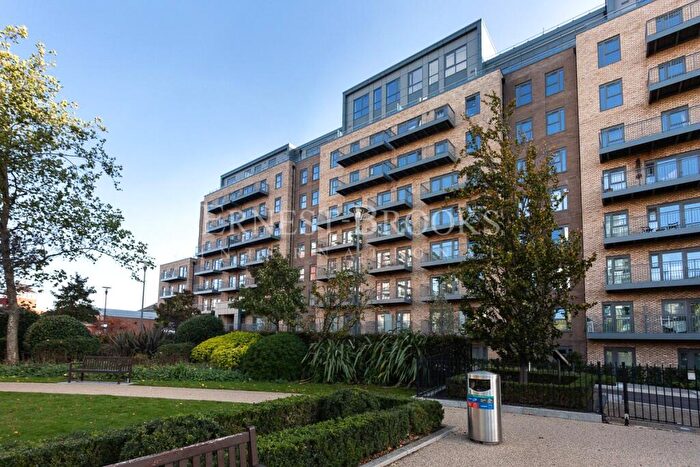 1 Bedroom Apartment To Rent In Pinnacle House, Heritage Avenue, London, NW9