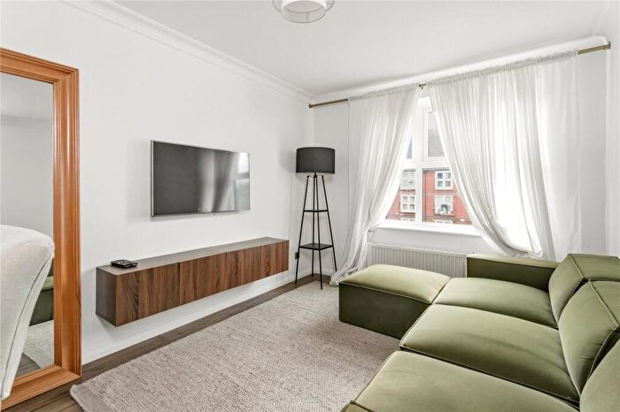 1 Bedroom Apartment To Rent In Portland Road, London, N15