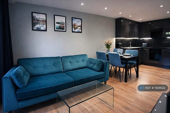 4 Bedroom Maisonette To Rent In Bullen Street, London, SW11