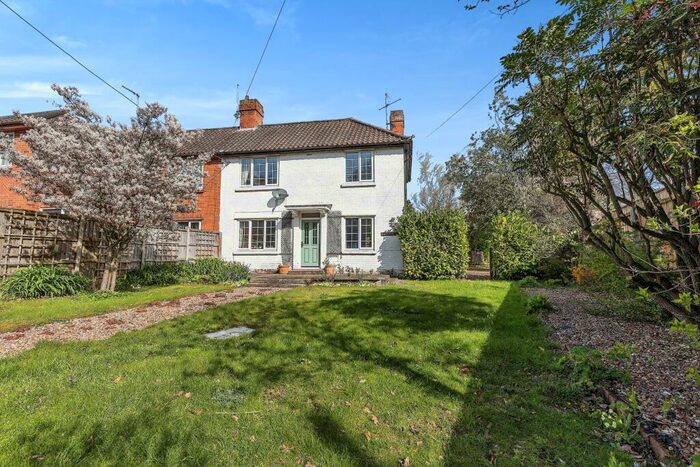 3 Bedroom Semi-Detached House For Sale In Holt Road, Aylmerton, Norwich, Norfolk, NR11