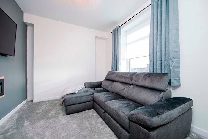 2 Bedroom Terraced House For Sale In Brynteg, Treharris, CF46