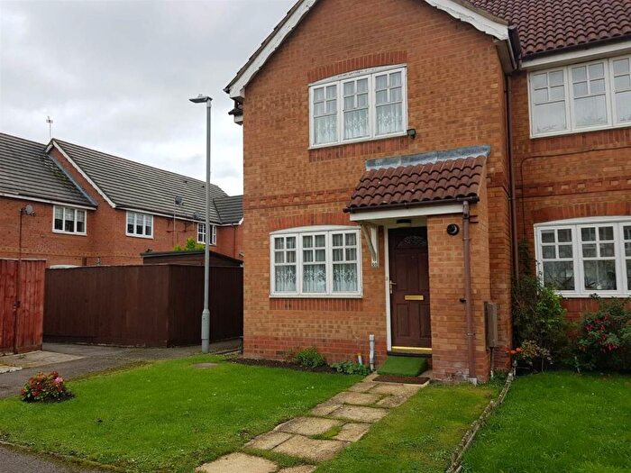 1 Bedroom End Terrace House To Rent In Holly Drive, Aylesbury, HP21